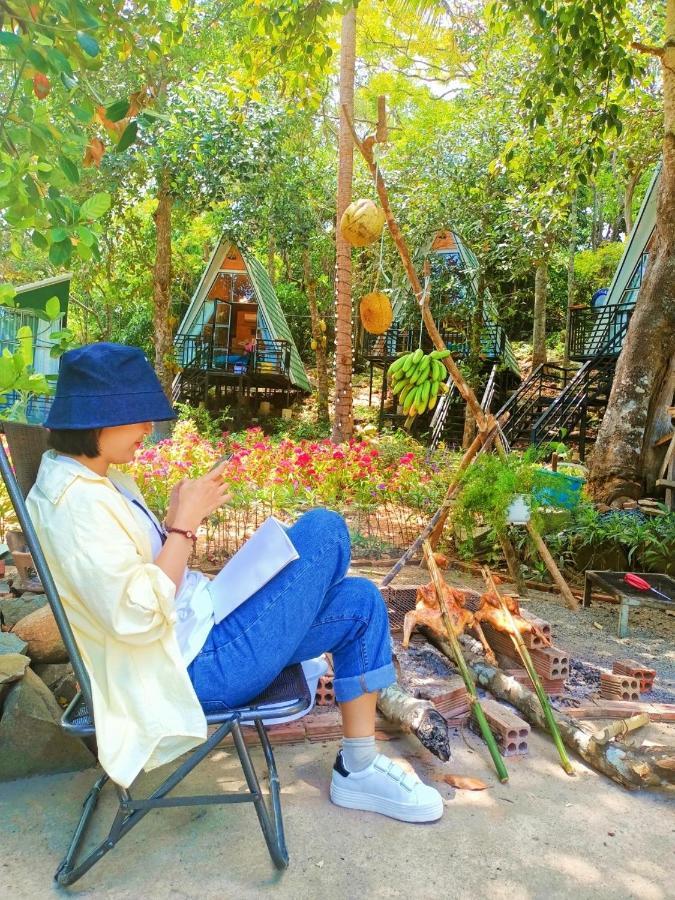 Homestay De La Rosa - Con Dao Chi Khu Co Ong Exterior foto